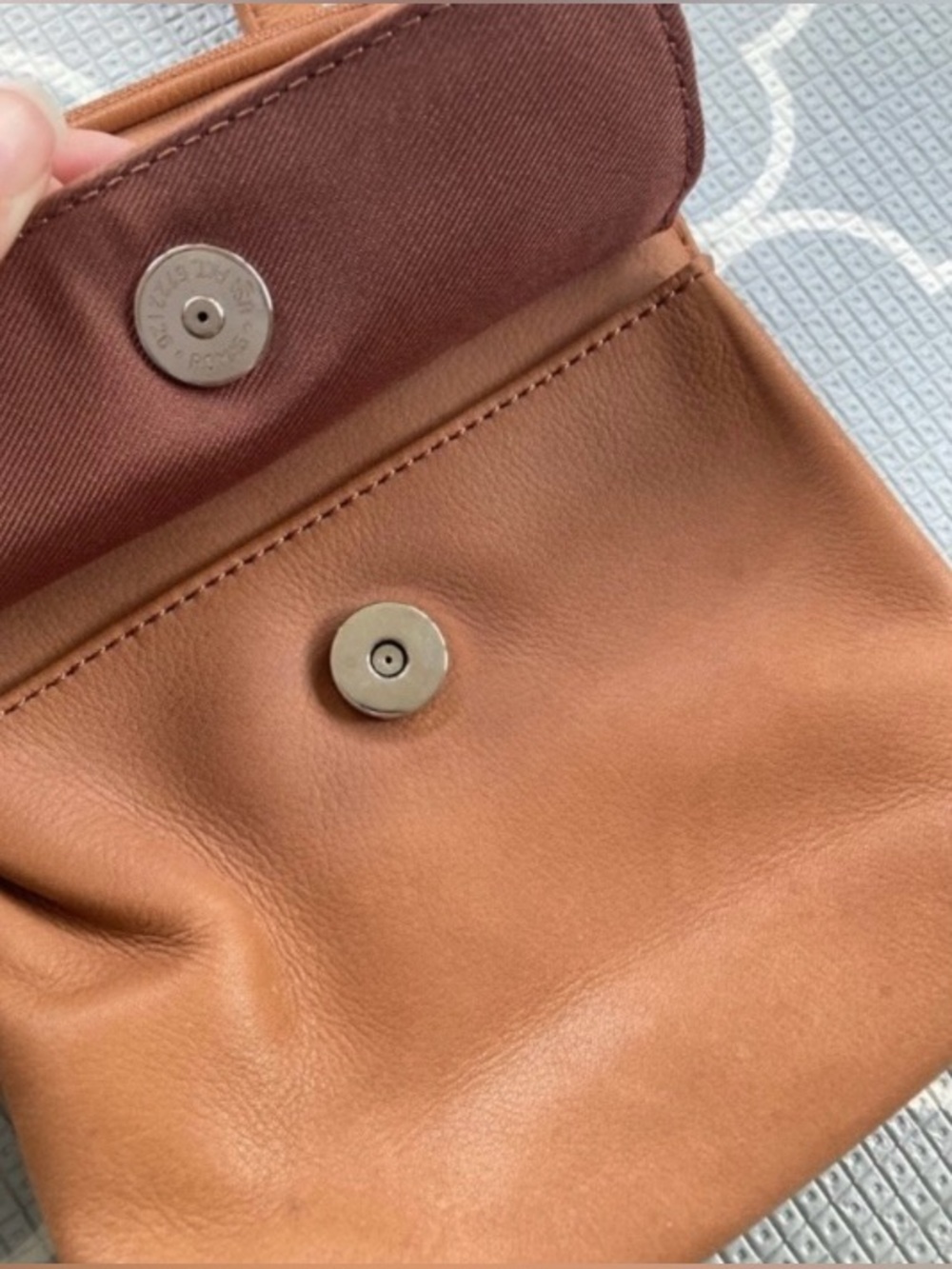 Fossil Brown Leather Messenger Crossbody Multiple Compartments Compact - Picture 2 of 6